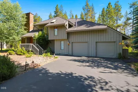 Exterior - 57715 Poplar Loop, Sunriver, OR 97707 photo 10 of 12