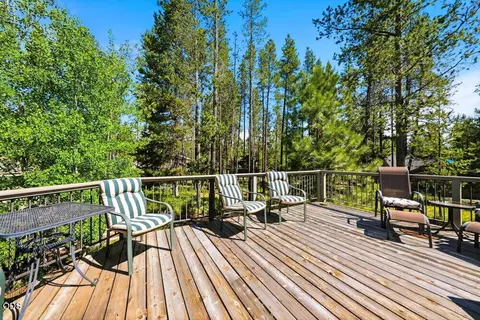 Exterior - 57715 Poplar Loop, Sunriver, OR 97707 photo 4 of 12