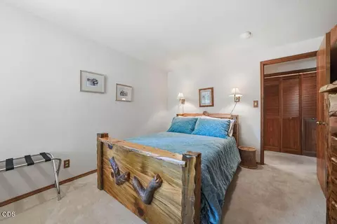 Bedroom - 57715 Poplar Loop, Sunriver, OR 97707 photo 6 of 7