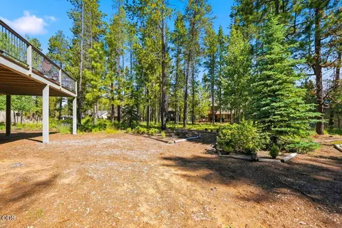 Exterior - 57715 Poplar Loop, Sunriver, OR 97707 photo 7 of 12