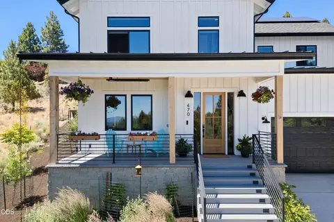670 NW Powell Butte Loop, Bend, OR 97703