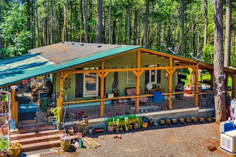 127 Wildpark Ln, Selma, OR 97538
