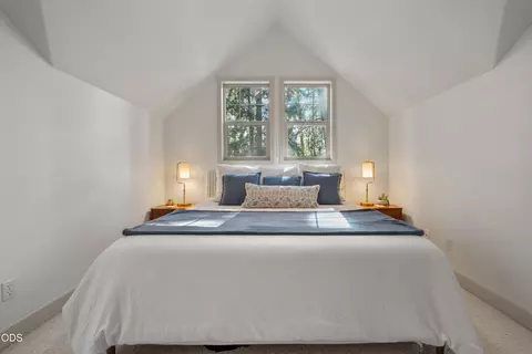 Bedroom - 60775 Currant Way, Bend, OR 97702 photo 2 of 13