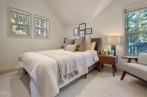 Bedroom - 60775 Currant Way, Bend, OR 97702 photo 3 of 13
