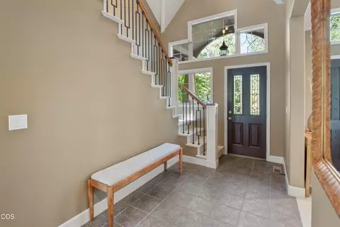 Entry Way - 60775 Currant Way, Bend, OR 97702 photo 2 of 3