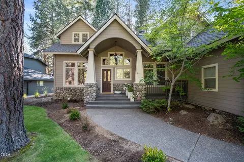 Exterior - 60775 Currant Way, Bend, OR 97702 photo 3 of 7