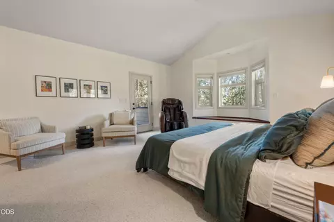Bedroom - 60775 Currant Way, Bend, OR 97702 photo 8 of 13