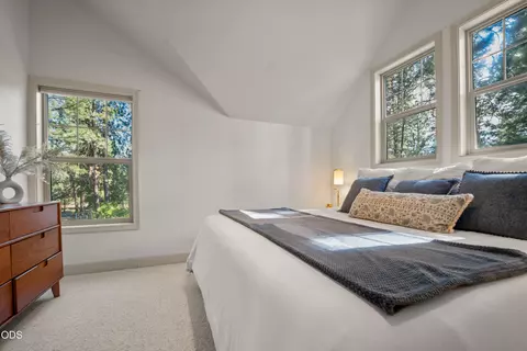 Bedroom - 60775 Currant Way, Bend, OR 97702 photo 13 of 13
