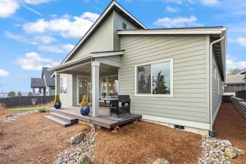 Exterior - 3038 NW Butte View Dr, Bend, OR 97703 photo 8 of 11