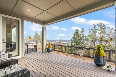 Exterior - 3038 NW Butte View Dr, Bend, OR 97703 photo 2 of 11