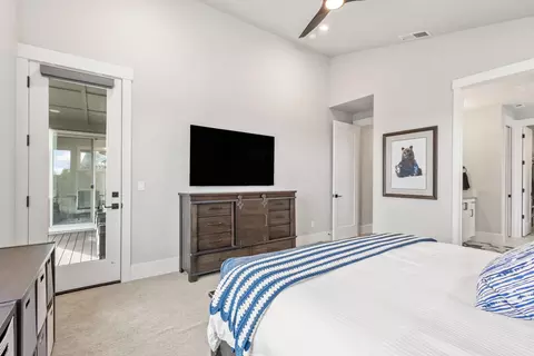 Bedroom - 3038 NW Butte View Dr, Bend, OR 97703 photo 4 of 4