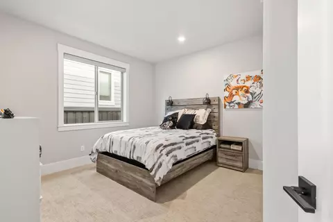 Bedroom - 3038 NW Butte View Dr, Bend, OR 97703 photo 1 of 4