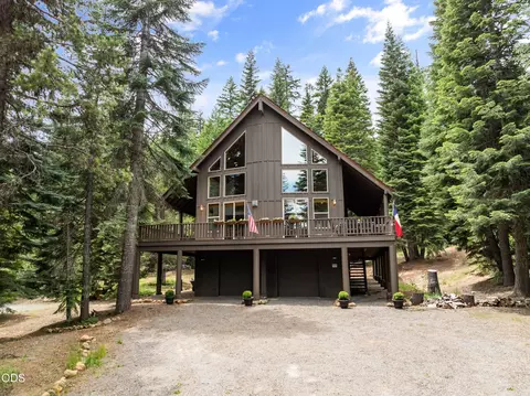 7608 Skycrest Dr, Klamath Falls, OR 97601