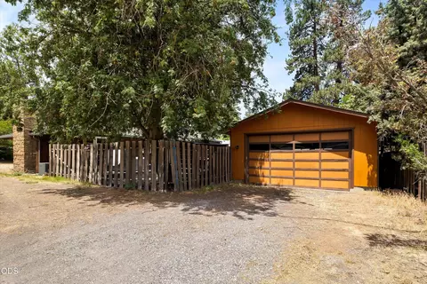 Exterior - 606 NE 9th St, Bend, OR 97701 photo 8 of 11