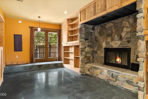 Living - 606 NE 9th St, Bend, OR 97701 photo 6 of 7