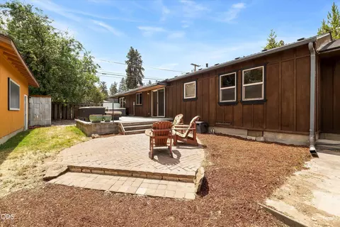 Exterior - 606 NE 9th St, Bend, OR 97701 photo 4 of 11