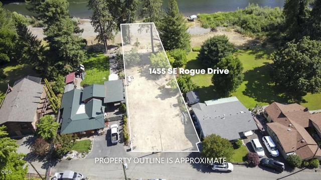 1455 SE Rogue Dr, Grants Pass, OR 97526