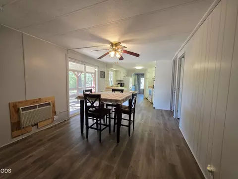 Dining - 305 S Charley Ave, Chiloquin, OR 97624 photo 1 of 2