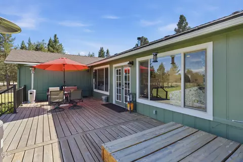 Exterior - 16250 South Dr, La Pine, OR 97739 photo 5 of 14