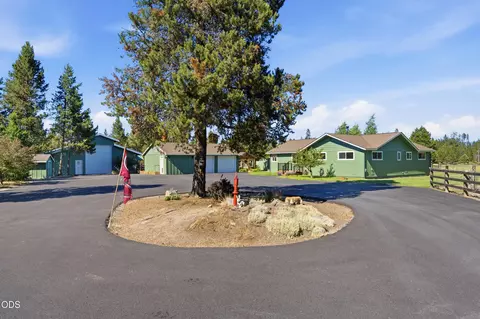 Exterior - 16250 South Dr, La Pine, OR 97739 photo 1 of 14