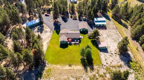 View/Area - 16250 South Dr, La Pine, OR 97739 photo 4 of 8