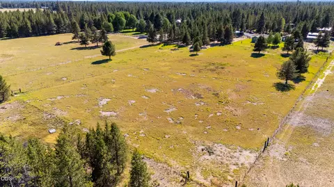 View/Area - 16250 South Dr, La Pine, OR 97739 photo 8 of 8