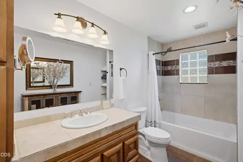 Bath - 16250 South Dr, La Pine, OR 97739 photo 1 of 5
