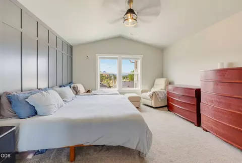 Bedroom - 1031 Ruby Meadows Dr, Eagle Point, OR 97524 photo 2 of 7