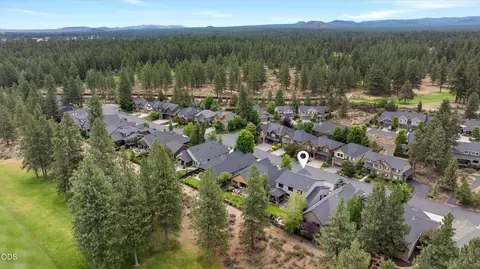 View/Area - 20158 Stonegate Dr, Bend, OR 97702 photo 1 of 6