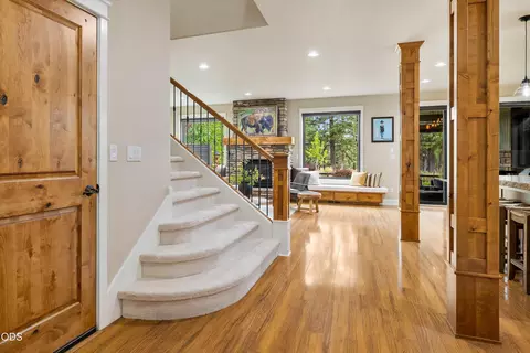 Entry Way - 20158 Stonegate Dr, Bend, OR 97702 photo 3 of 6