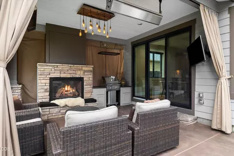 Other - 20158 Stonegate Dr, Bend, OR 97702 photo 9 of 10