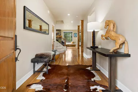 Entry Way - 20158 Stonegate Dr, Bend, OR 97702 photo 2 of 6