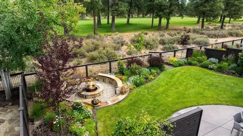 Exterior - 20158 Stonegate Dr, Bend, OR 97702 photo 13 of 18