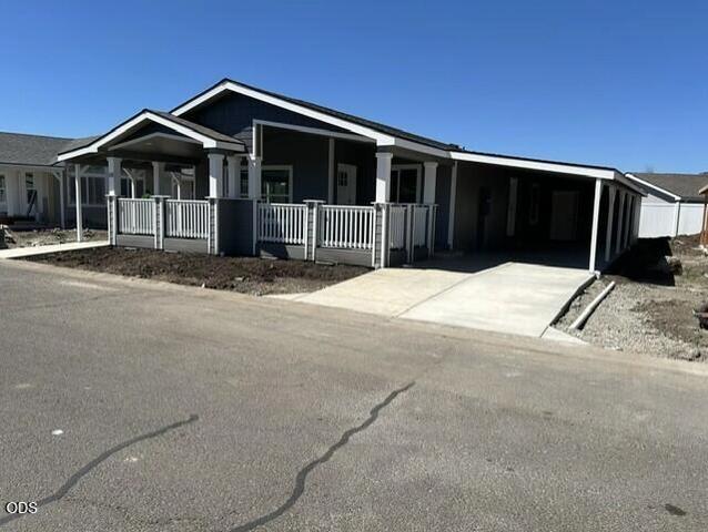 333 Mountain View Dr #105, Talent, OR 97540