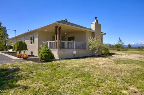 Exterior - 65995 93rd St, Bend, OR 97703 photo 6 of 6
