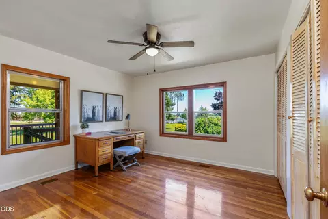 Bedroom - 65995 93rd St, Bend, OR 97703 photo 1 of 2