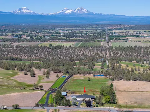 View/Area - 65995 93rd St, Bend, OR 97703 photo 2 of 3