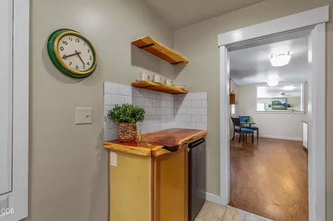 Entry Way - 65995 93rd St, Bend, OR 97703 photo 1 of 1