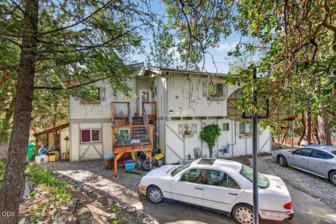 1277 N 5th Ave, Gold Hill, OR 97525