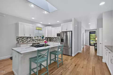 Kitchen - 61057 SE Ruby Peak Ln, Bend, OR 97702 photo 1 of 7