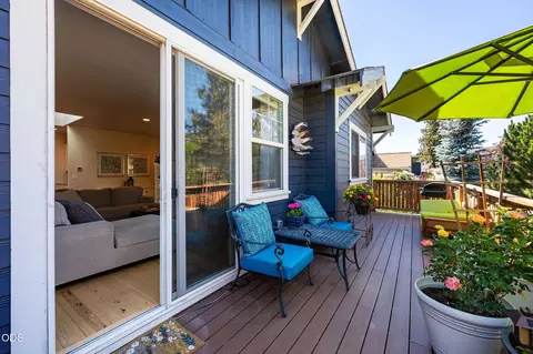 Exterior - 61057 SE Ruby Peak Ln, Bend, OR 97702 photo 5 of 7