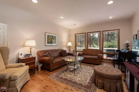Living - 60894 Willow Creek Loop, Bend, OR 97702 photo 1 of 4