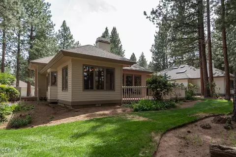 Exterior - 60894 Willow Creek Loop, Bend, OR 97702 photo 3 of 10