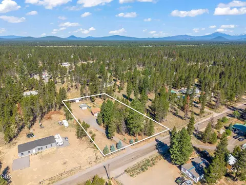 View/Area - 52555 Railroad St, La Pine, OR 97739 photo 2 of 3