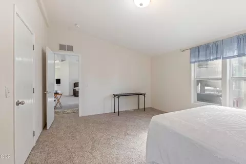 Bedroom - 52555 Railroad St, La Pine, OR 97739 photo 2 of 5