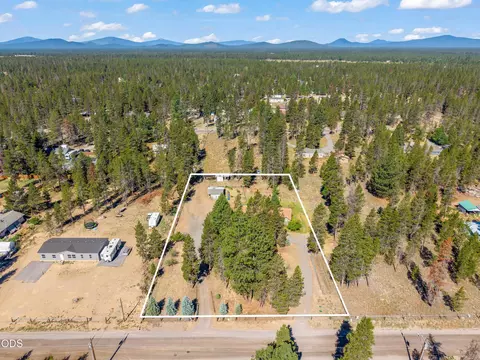 View/Area - 52555 Railroad St, La Pine, OR 97739 photo 1 of 3