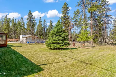 Exterior - 52555 Railroad St, La Pine, OR 97739 photo 6 of 10