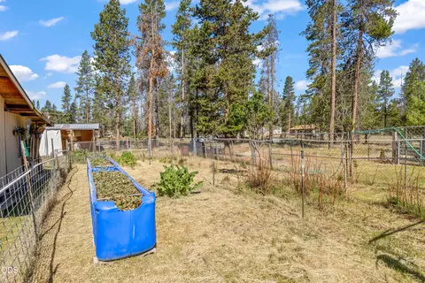 Exterior - 52555 Railroad St, La Pine, OR 97739 photo 9 of 10