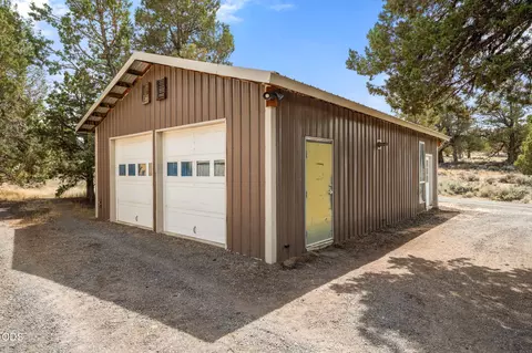Exterior - 22945 Timland Ln, Bend, OR 97702 photo 10 of 11