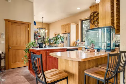 Kitchen - 22945 Timland Ln, Bend, OR 97702 photo 2 of 6